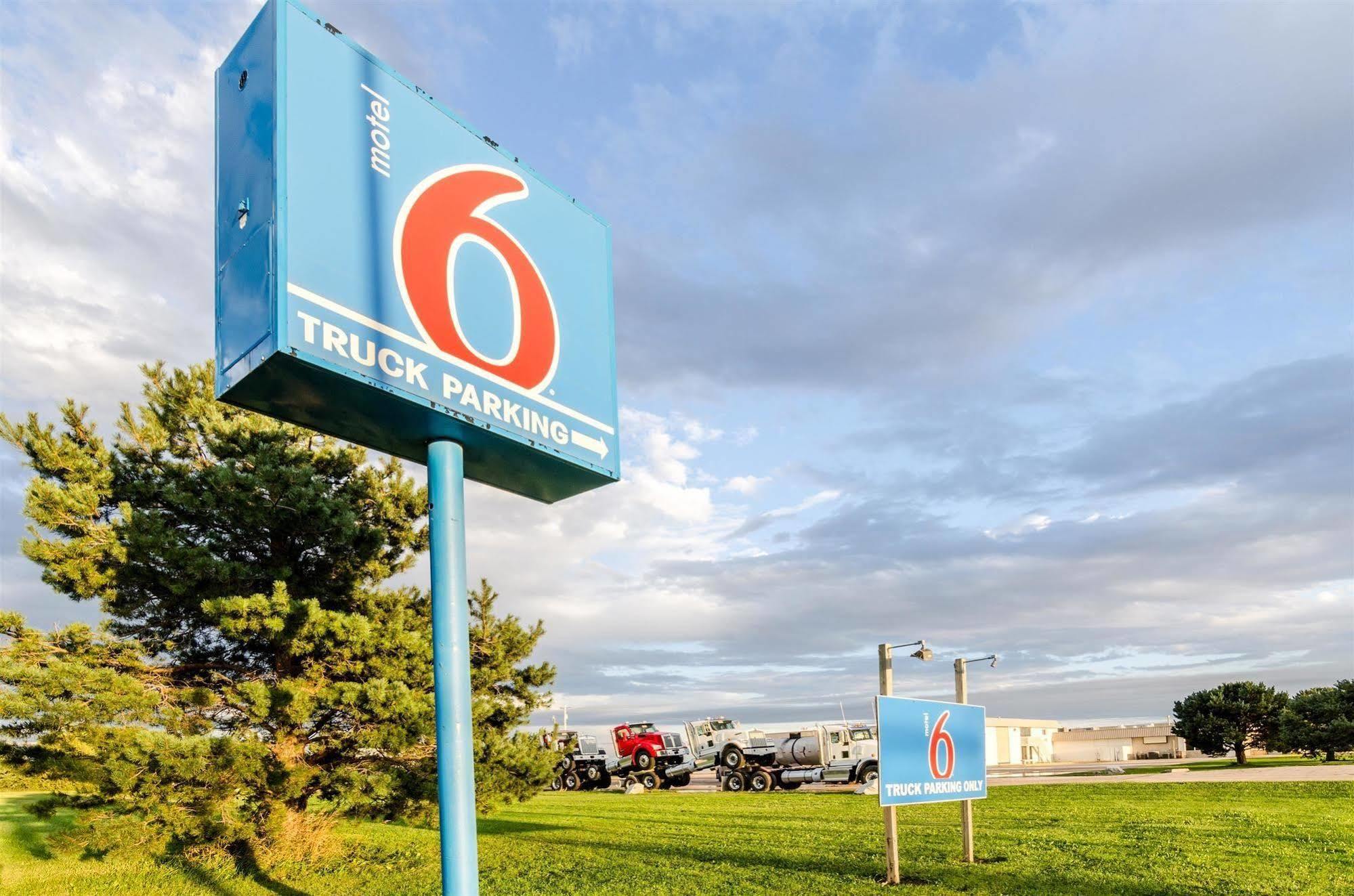 Motel 6-York, Ne Extérieur photo