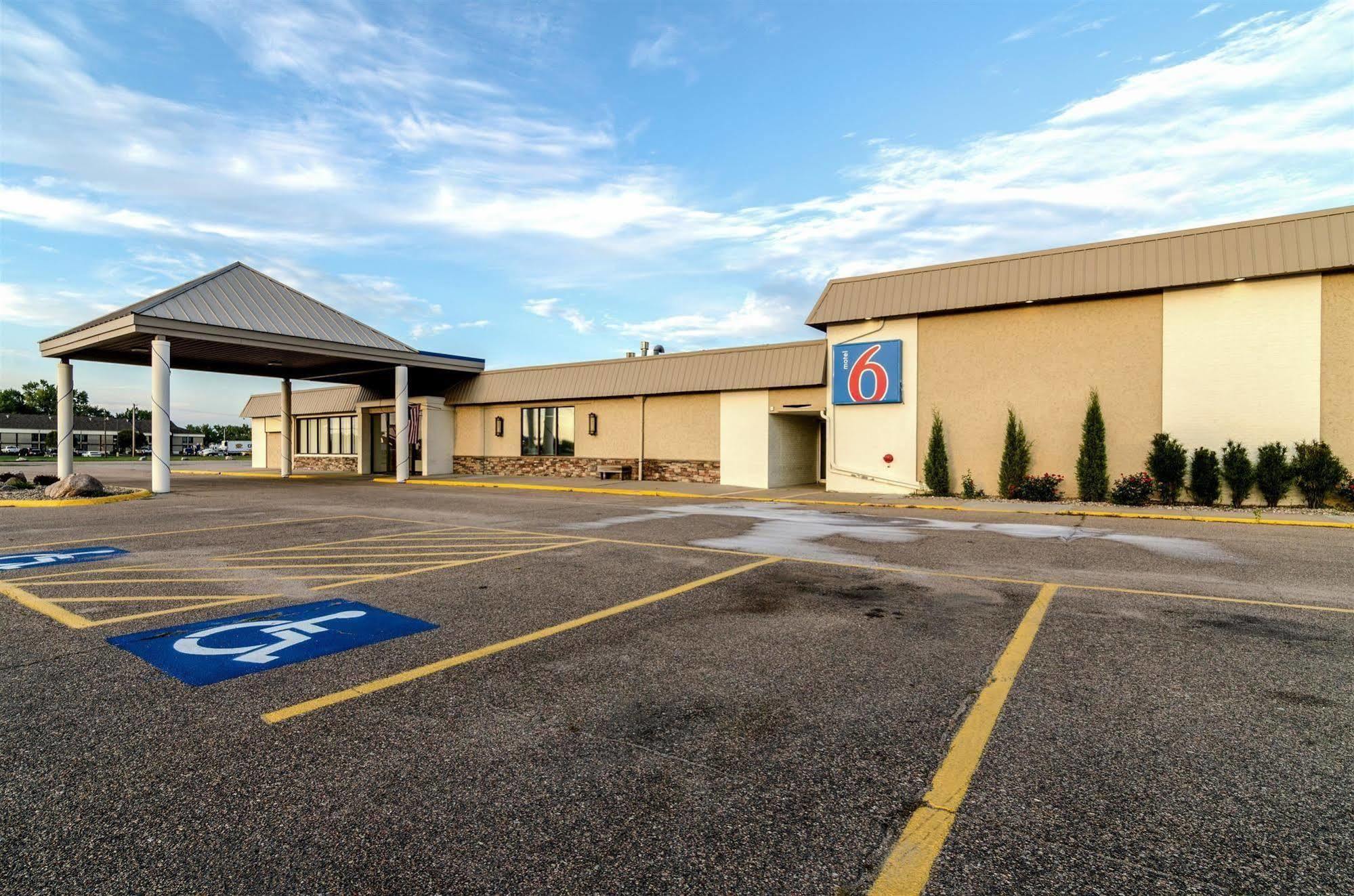Motel 6-York, Ne Extérieur photo